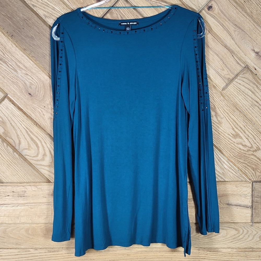 Cable & Gauge Top Womens Medium Studded Cold Shoulder Long Sleeve Teal Green